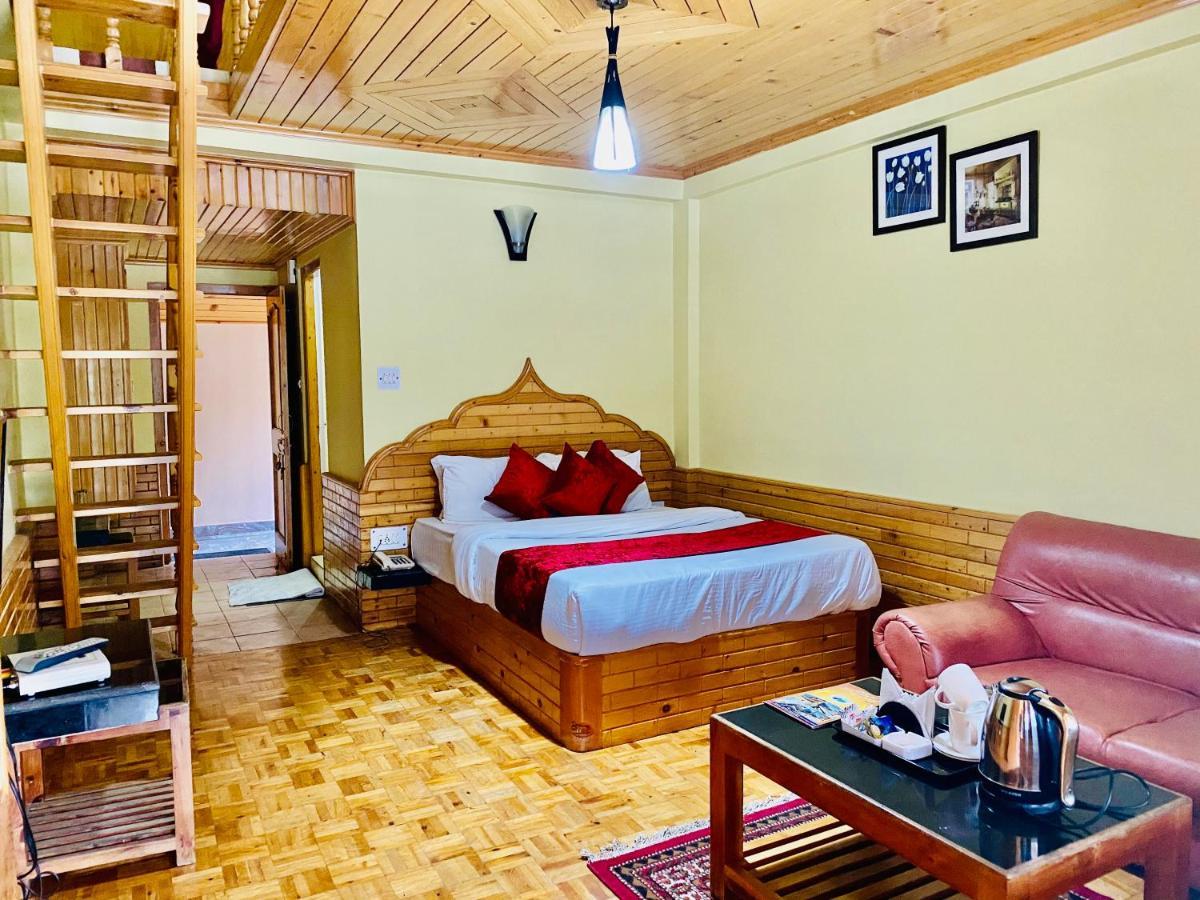 Hotel Hollywood 3* Manali (Himachal Pradesh)